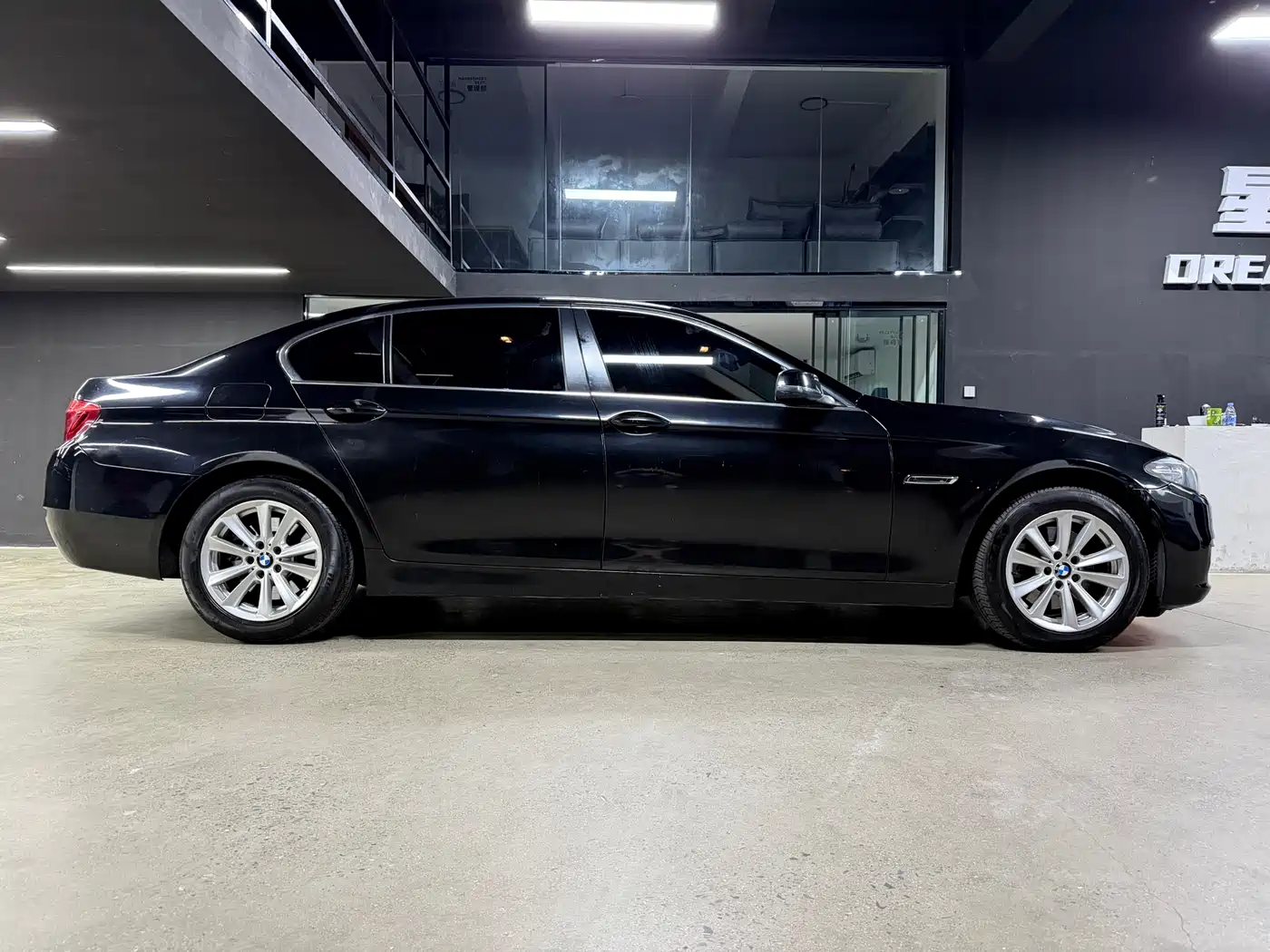 BMW 5 Series 2014 520Li Elegance фото 10