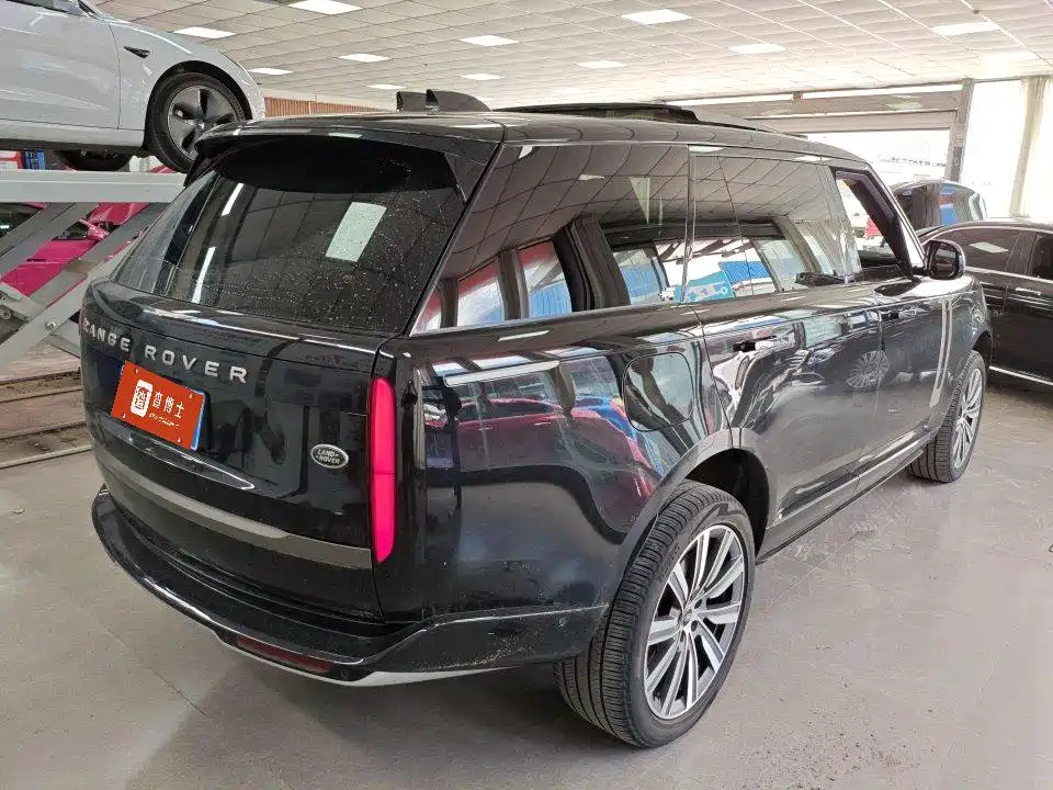 Photo 6 - Land Rover Range Rover