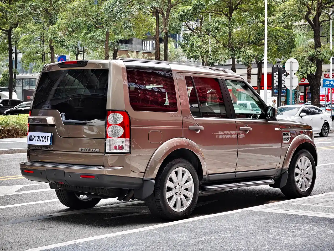 Land Rover Discovery 2012 3.0 SDV6 HSE Diesel фото 9