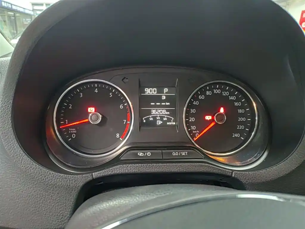 Volkswagen Polo 2018 1.5L Auto Comfort фото 12
