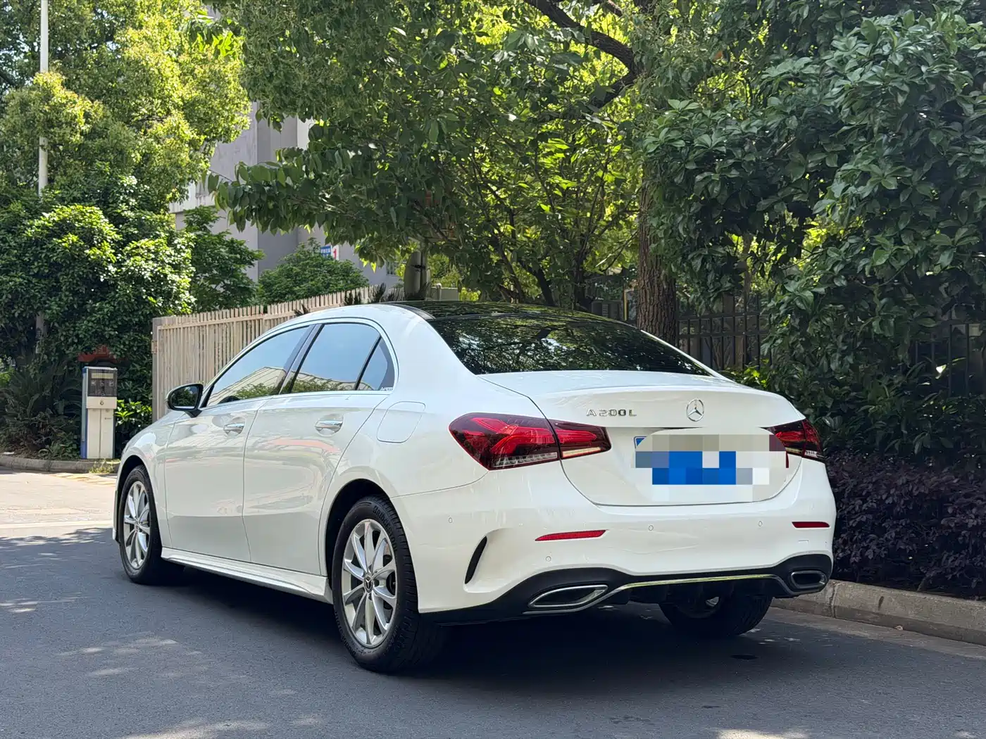 Mercedes-Benz A-Class 2021 A 200 L Sport Sedan Fashion Edition фото 10