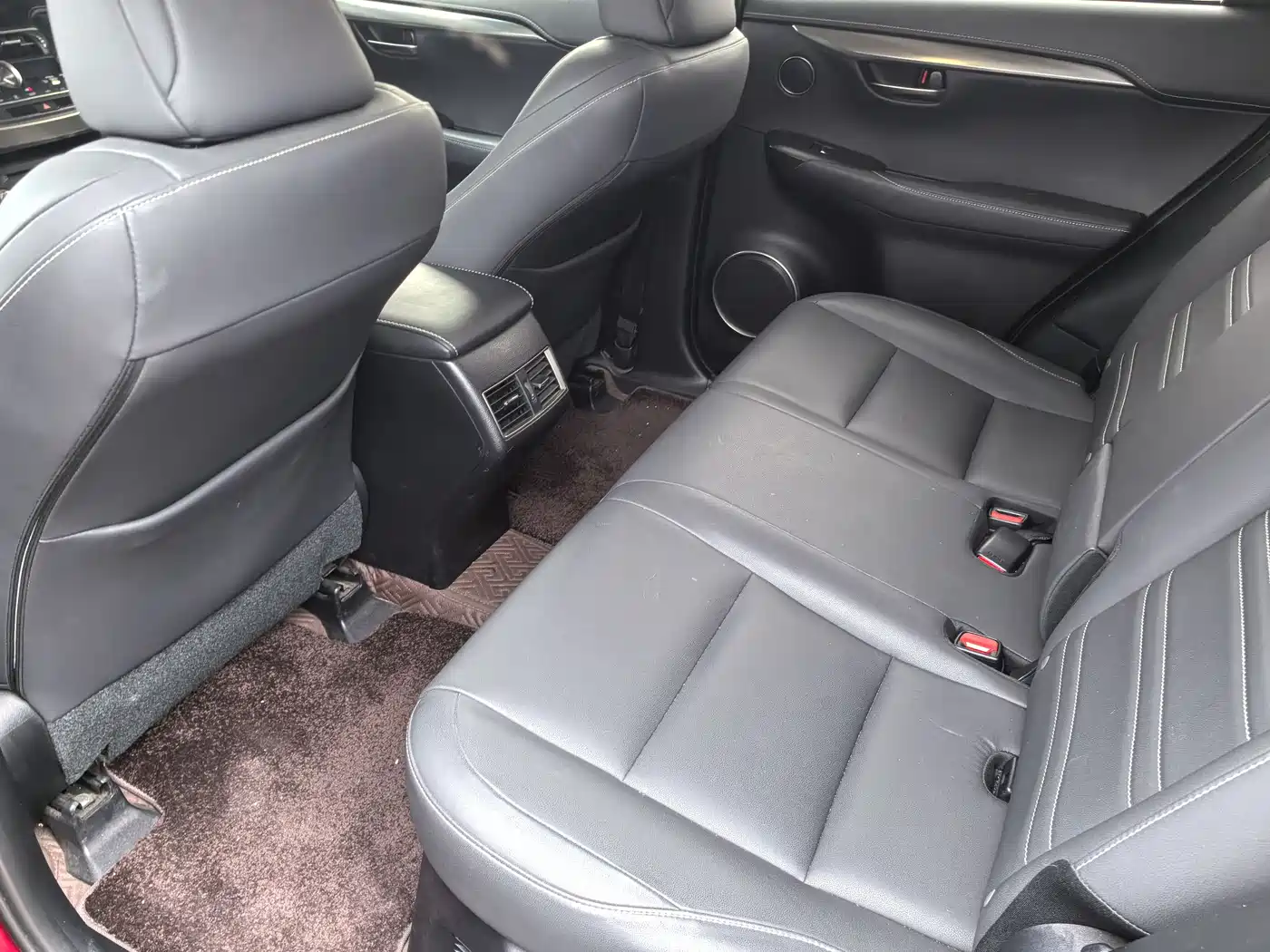 Lexus NX 2017 300 FWD Sharp Edition фото 5
