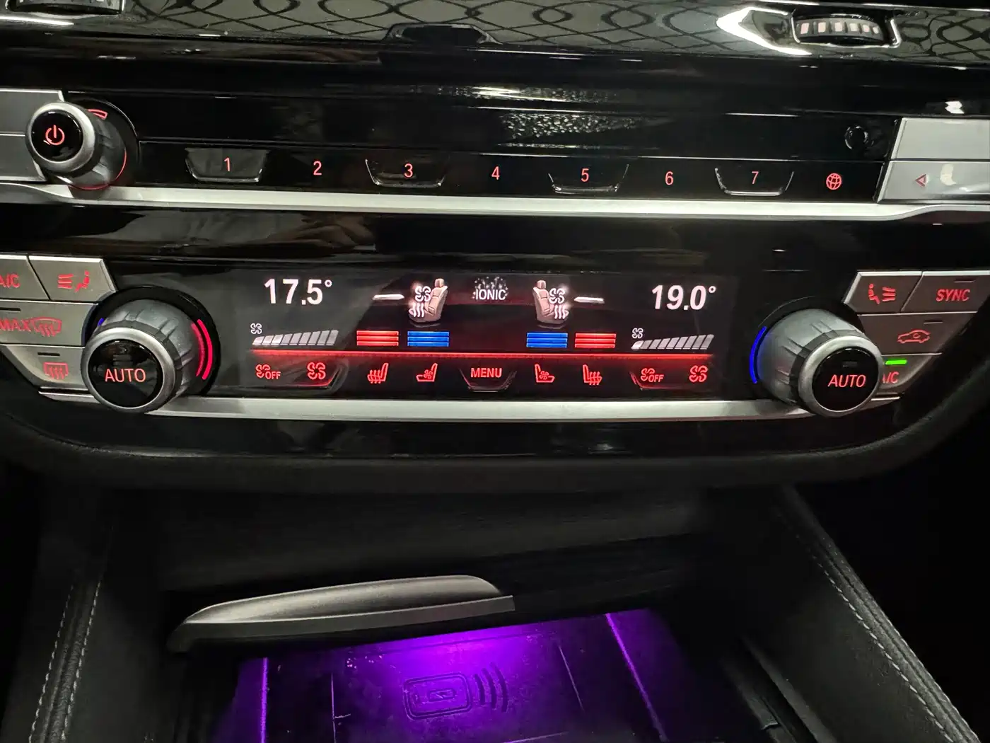 Фото 15 - BMW 5 Series