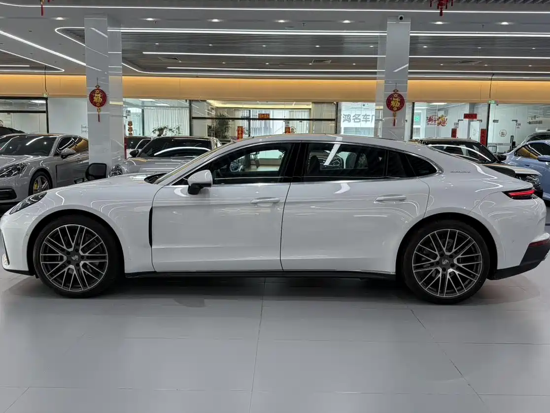 Porsche Panamera 2026 Panamera 4 Executive Long Wheelbase 2.9T фото 7