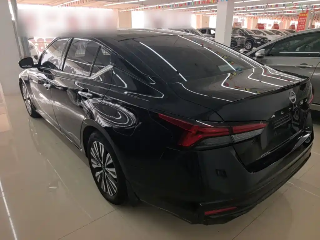 Photo 5 - Nissan Teana