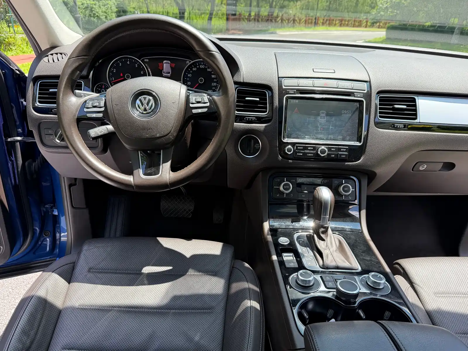 Фото 11 - Volkswagen Touareg