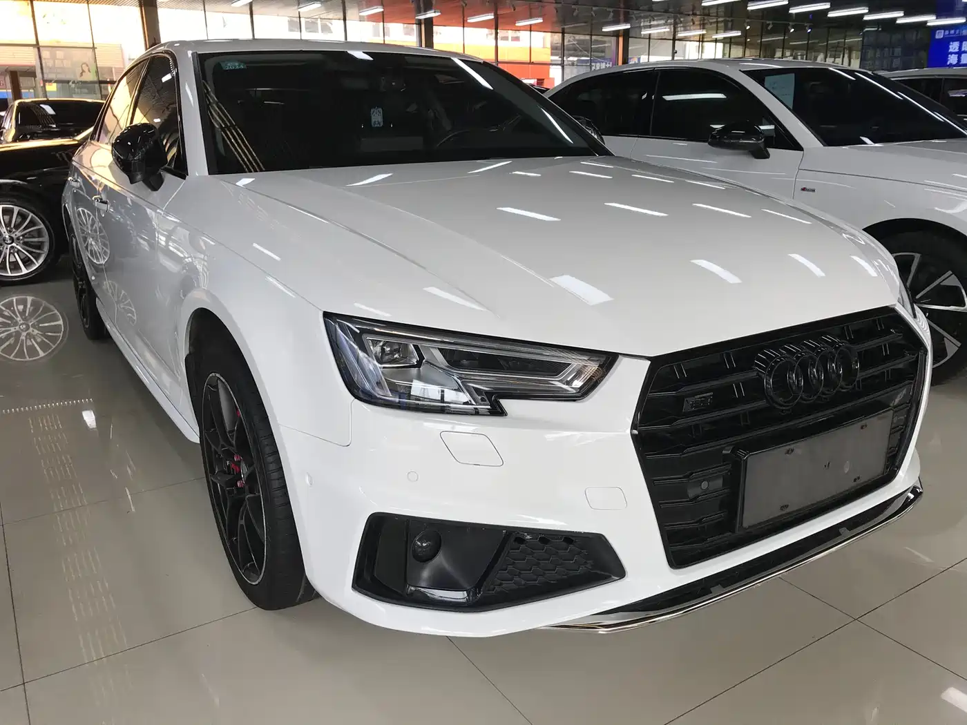 Audi A4L 2019 40 TFSI Fashion (China V) фото 3