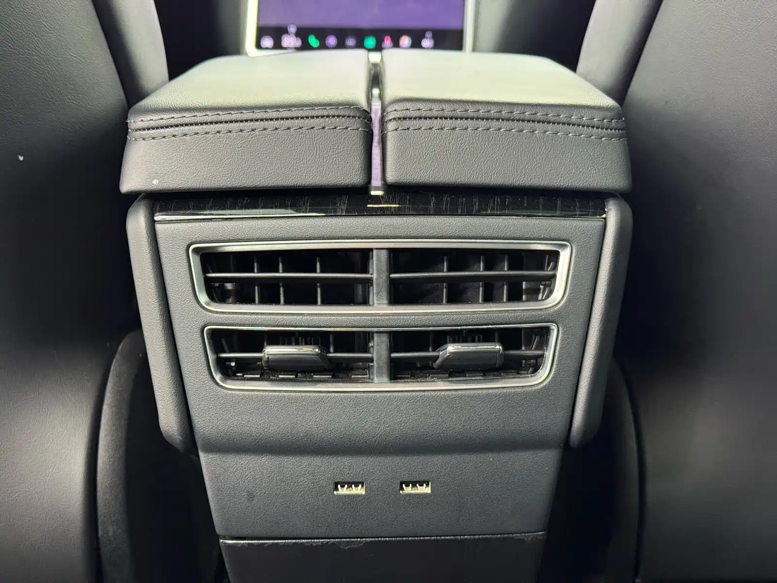 Фото 30 - Tesla Model X