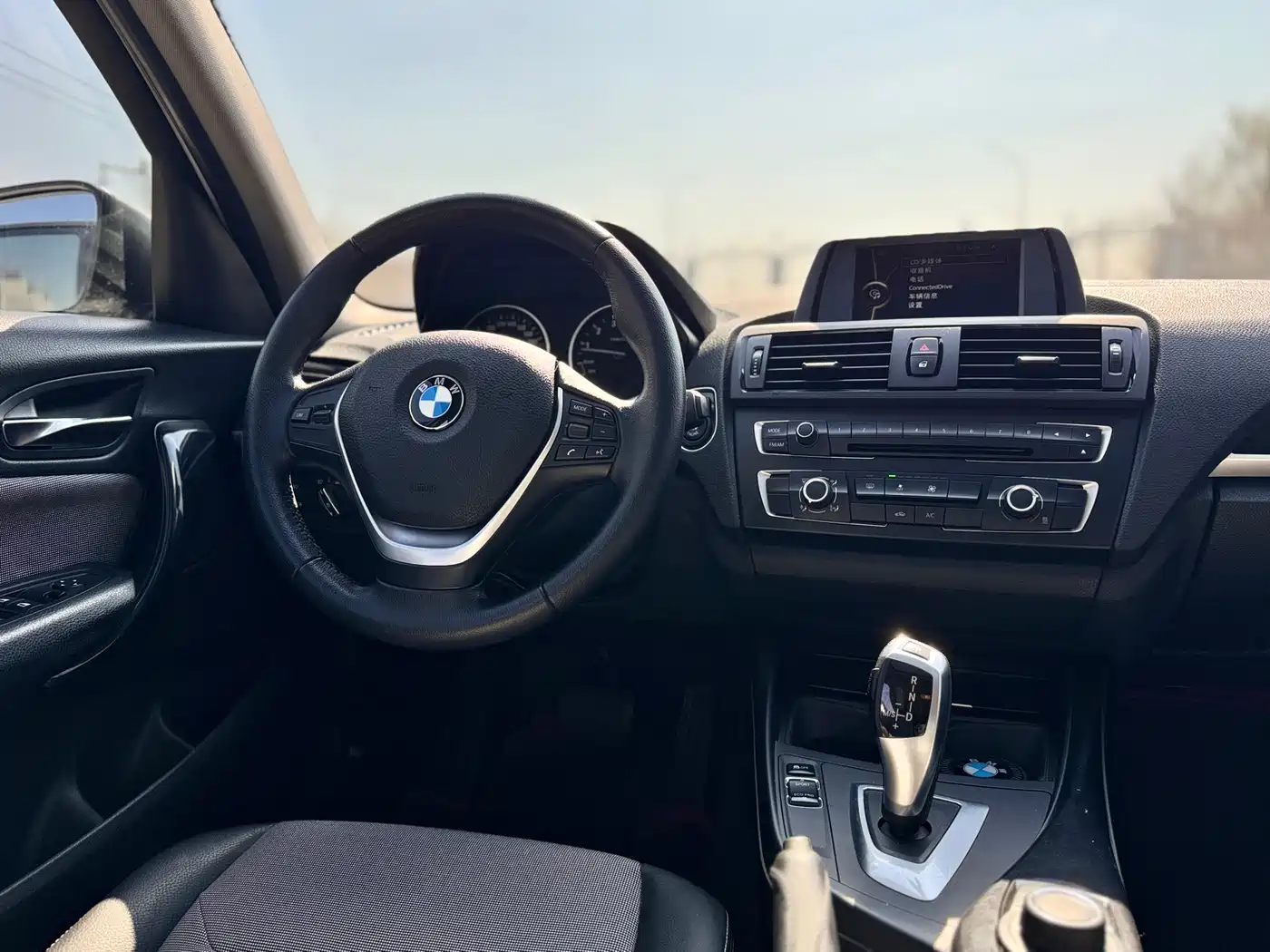 BMW 1 Series (Import) 2013 Facelift 116i Urban Model фото 17
