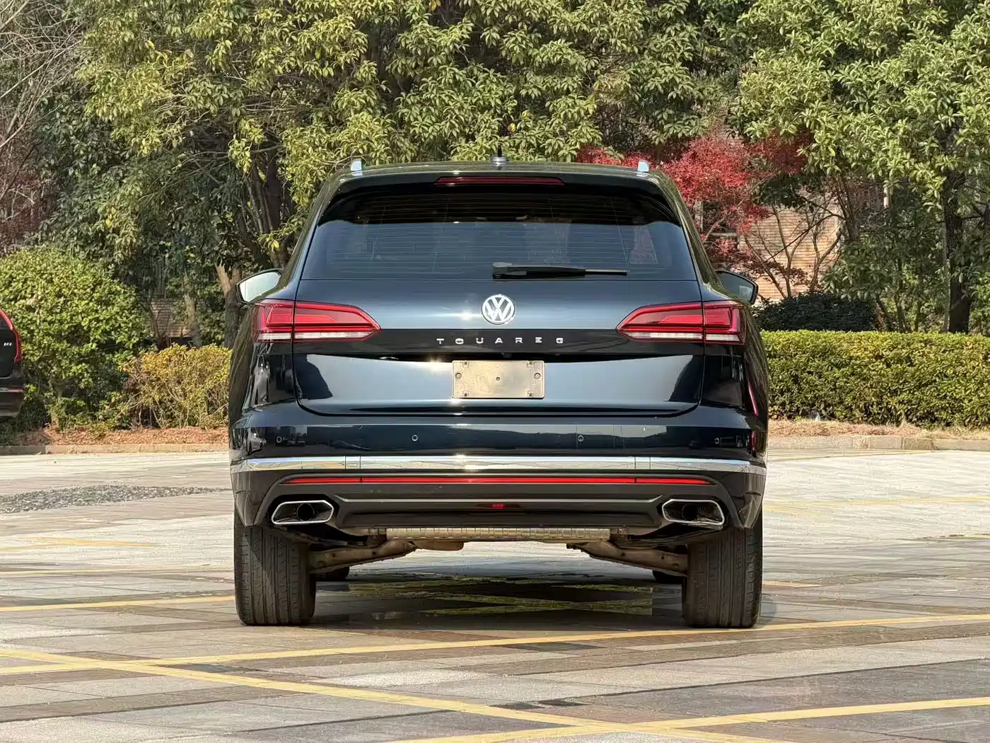 VOLKSWAGEN TOUAREG