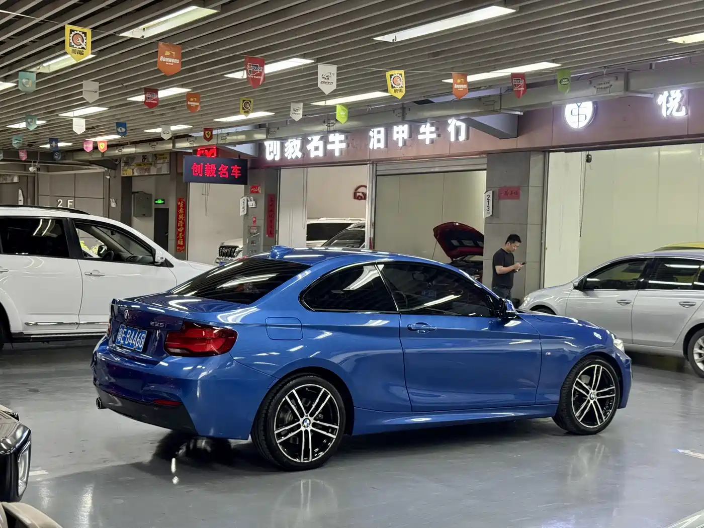 BMW 2 Series (Import) 2019 225i Exclusive M Sport Package фото 5
