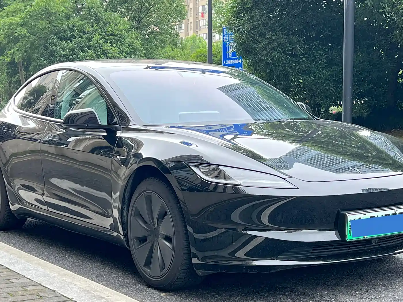 Tesla Model 3 2026 2025 Model Year Facelift Long Range Rear-Wheel Drive