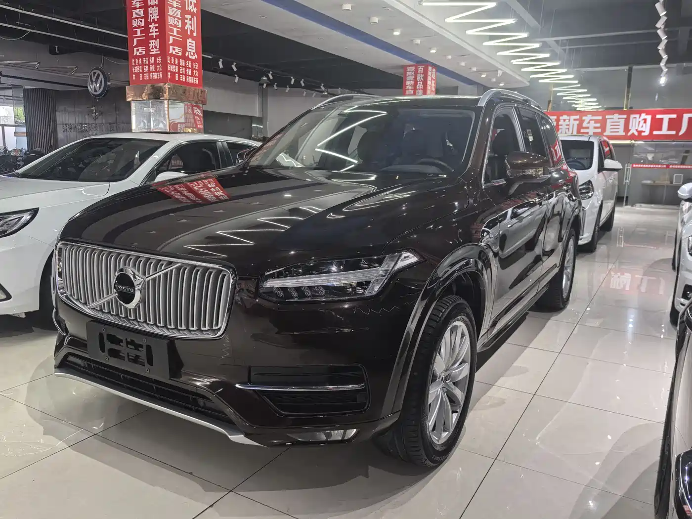 Volvo XC90 2018 T6 Momentum 5-seater