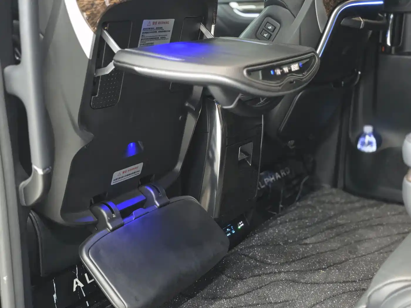 Toyota Alphard 2018 Facelift 3.5L Premium Edition фото 18
