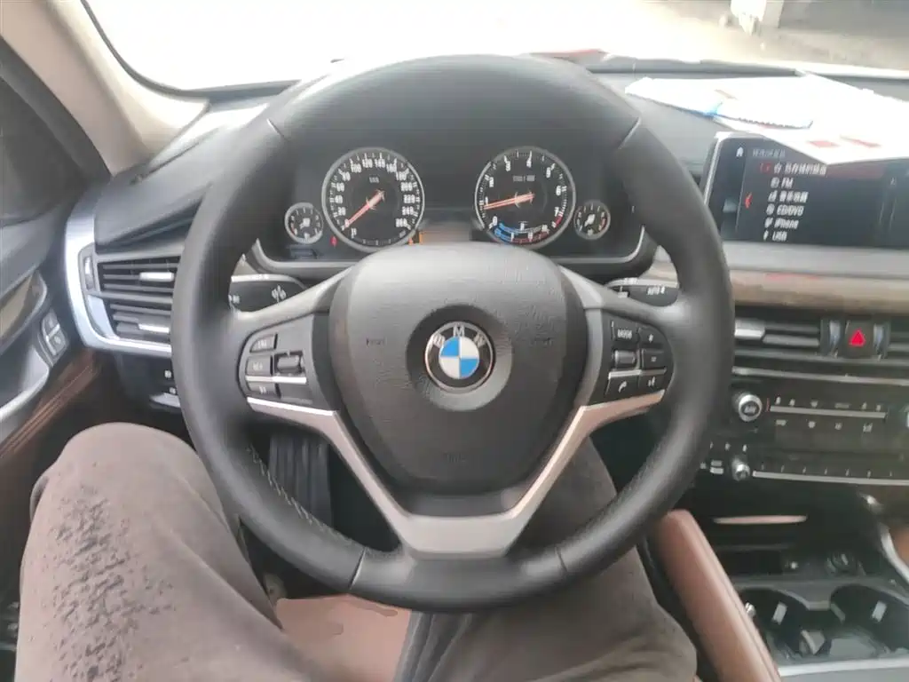BMW X6 2018 xDrive28i фото 11