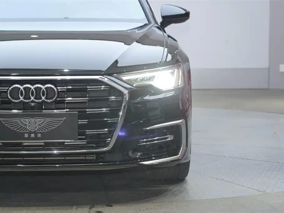 Audi A6L 2024 45 TFSI quattro Premium Dynamic фото 3