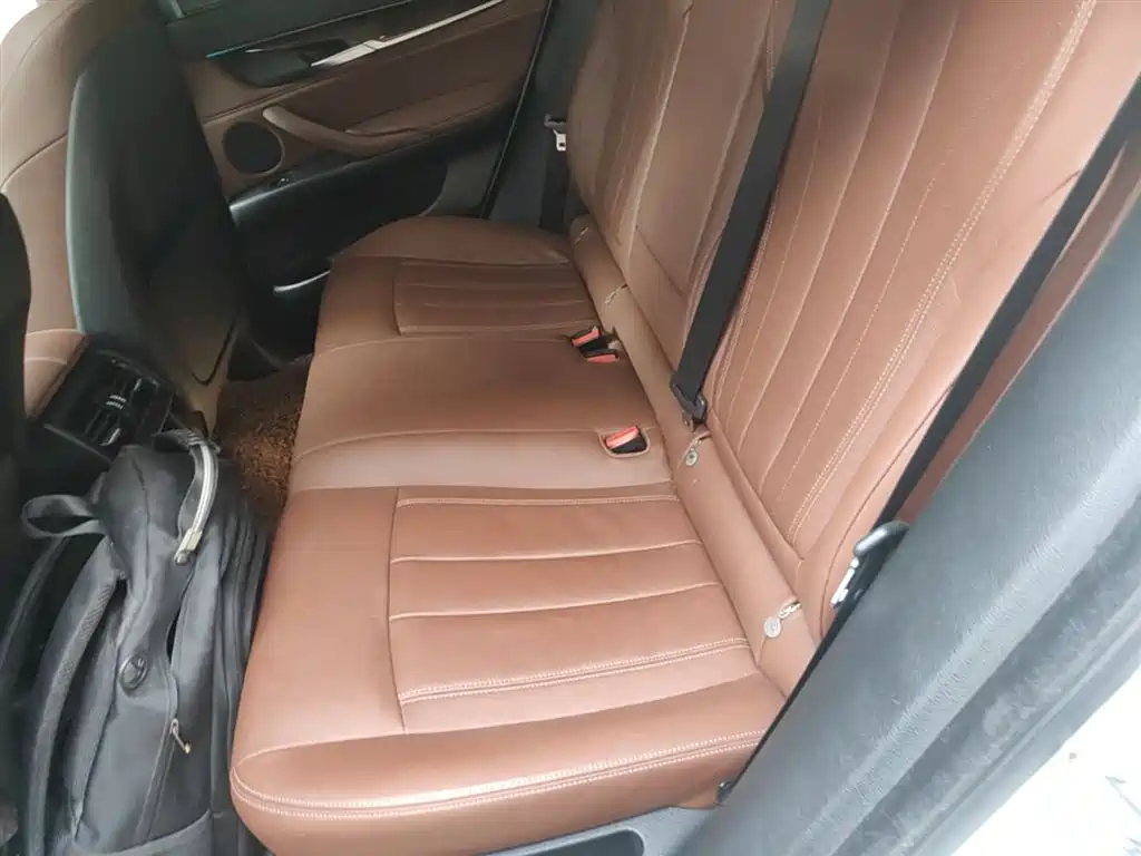 BMW X6 2018 xDrive28i фото 17