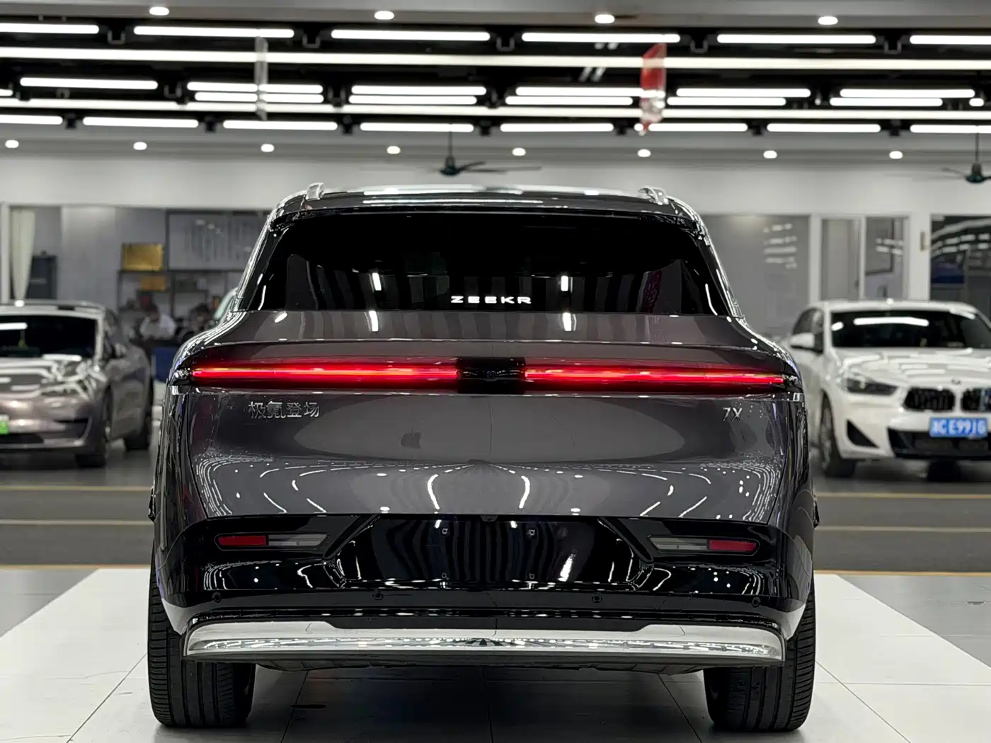 2026 ZEEKR 7X
