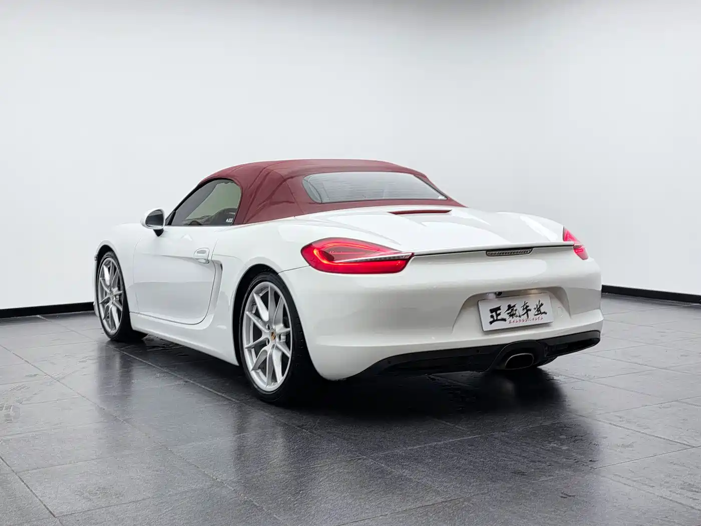 Porsche Boxster 2013 Boxster 2.7L фото 34