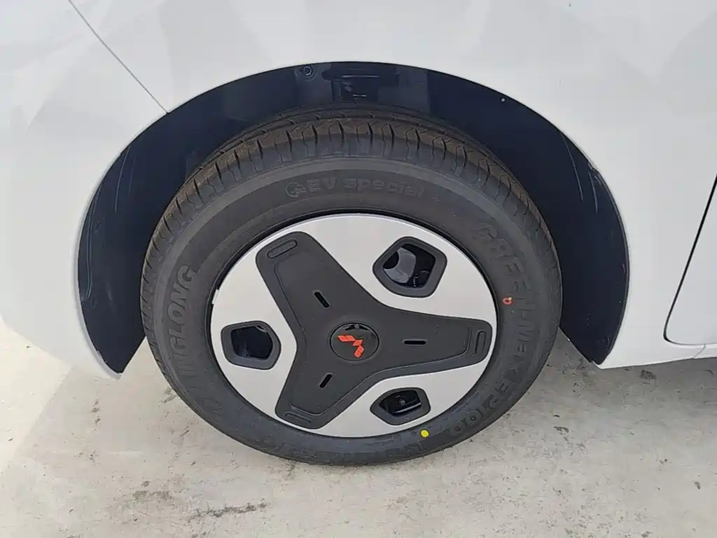 Wuling Motors Wuling Zhiguang NEV 2026 2025 Model 305km Base Version