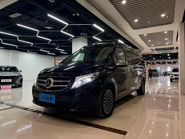 MERCEDES-BENZ V CLASS