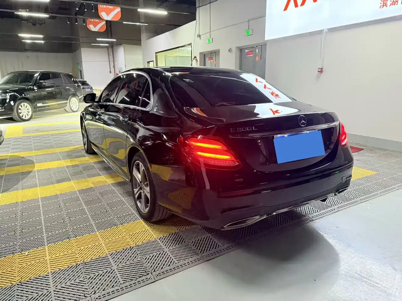 Mercedes-Benz E-Class 2016 E 300 L Sport Luxury фото 4
