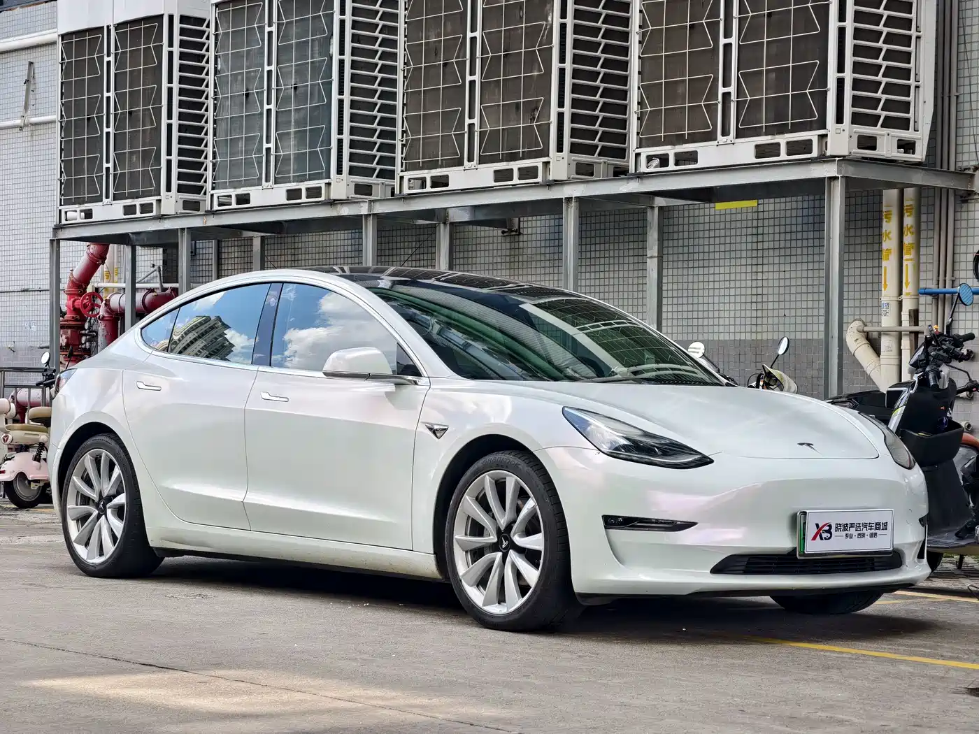Tesla Model 3 (Import) 2019 2019 Long Range All-Wheel Drive Edition