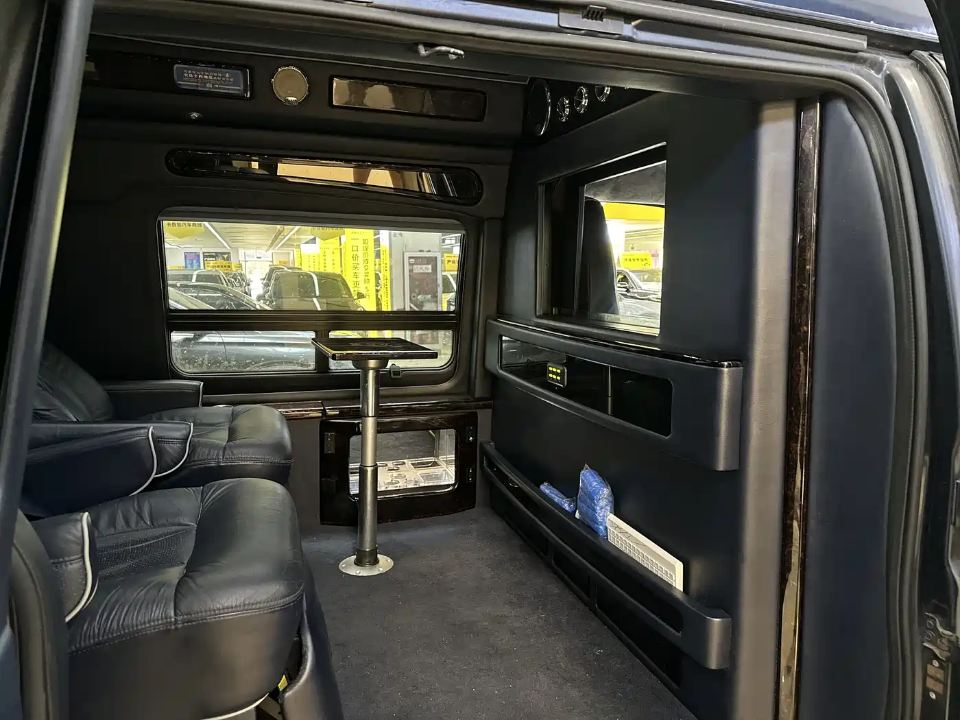 GMC Savana 2016 2014 6.0L Long Wheelbase Leader Edition