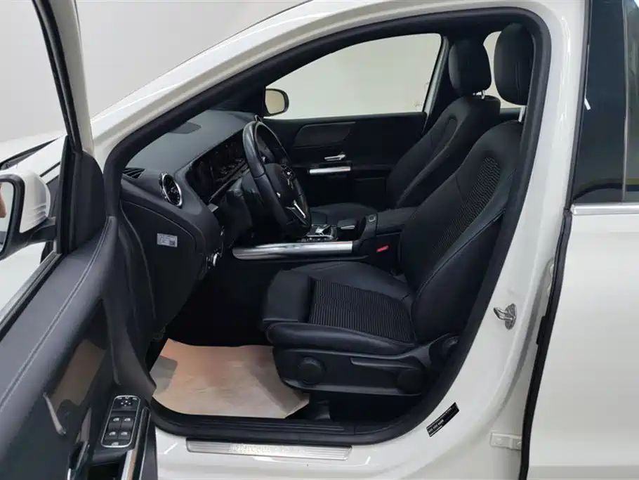 Mercedes-Benz B-Class 2023 2022 Facelift B 200 Sporty