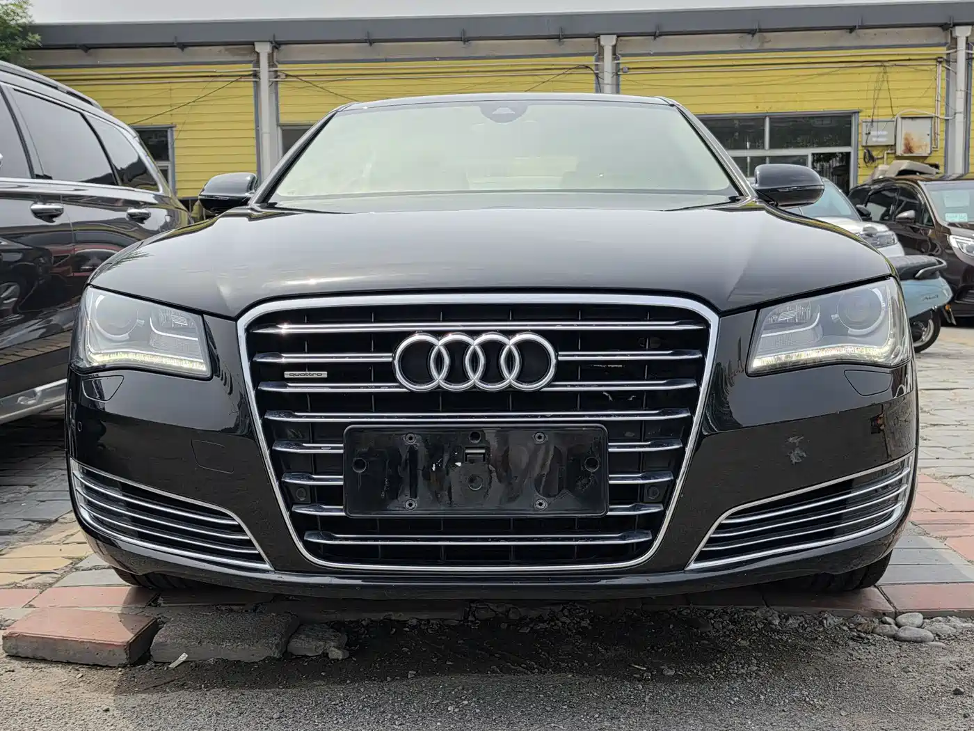 Audi A8 2013 A8L 45 TFSI quattro Luxury фото 2