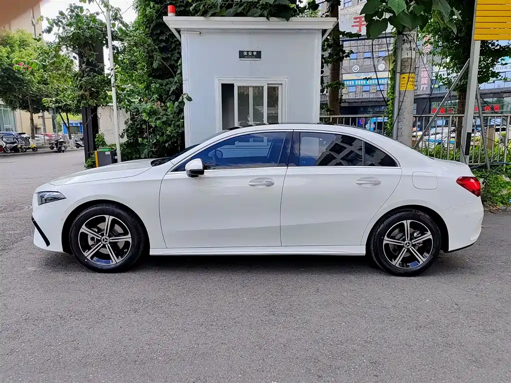 Mercedes-Benz A-Class 2024 2024 Facelift A 200 L Fashion