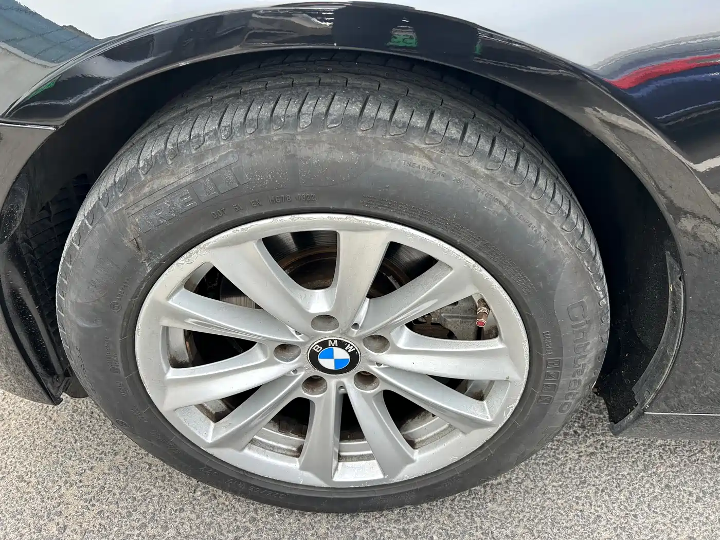 BMW 5 Series 2011 523Li Leading фото 8