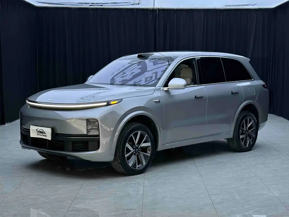Li Auto Li L8 2023 — пригон из Китая
