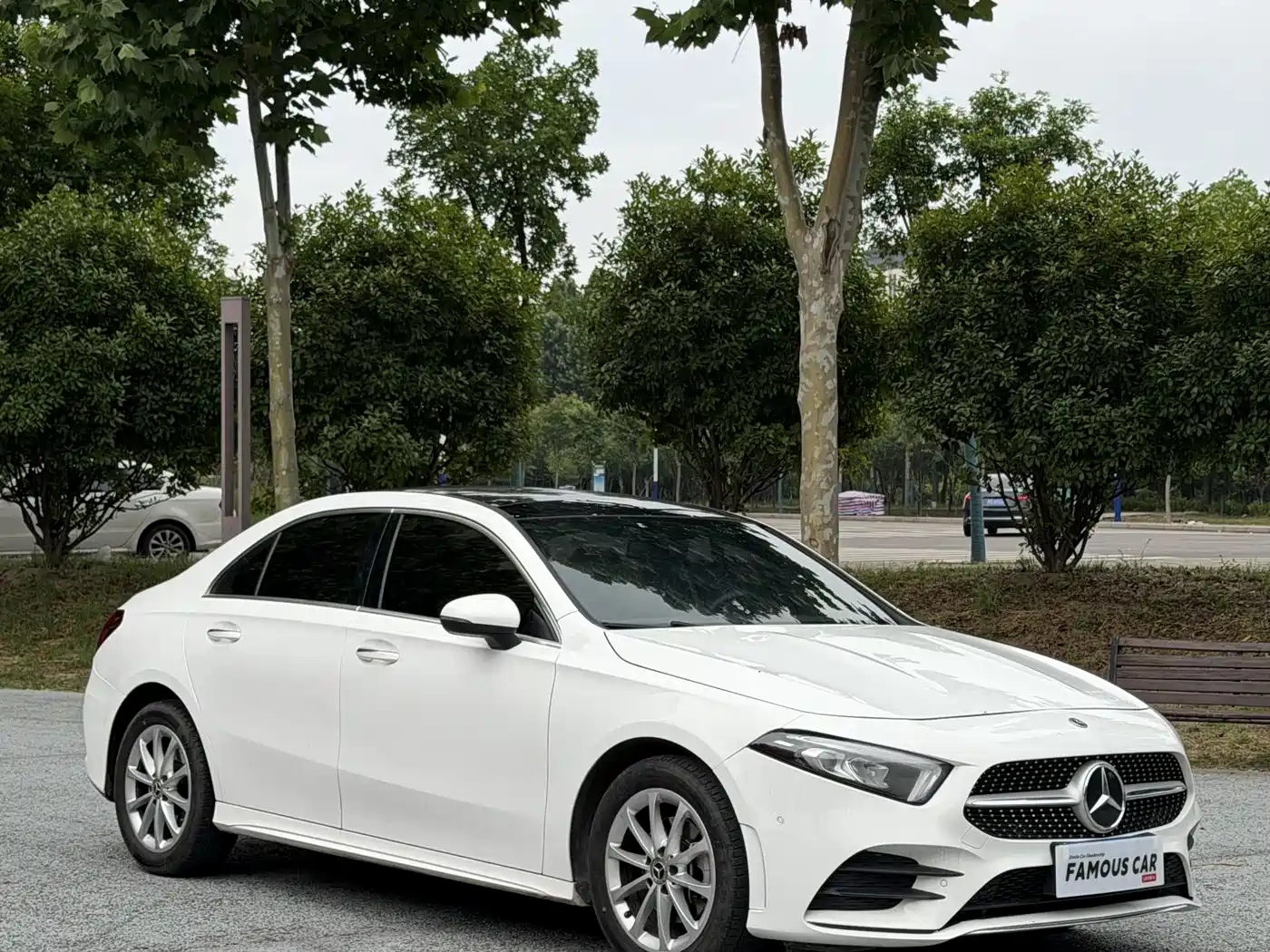 Mercedes-Benz A-Class 2021 A 200 L Sport Sedan Fashion Edition фото 3