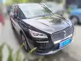 Фото 3 - Lincoln Corsair
