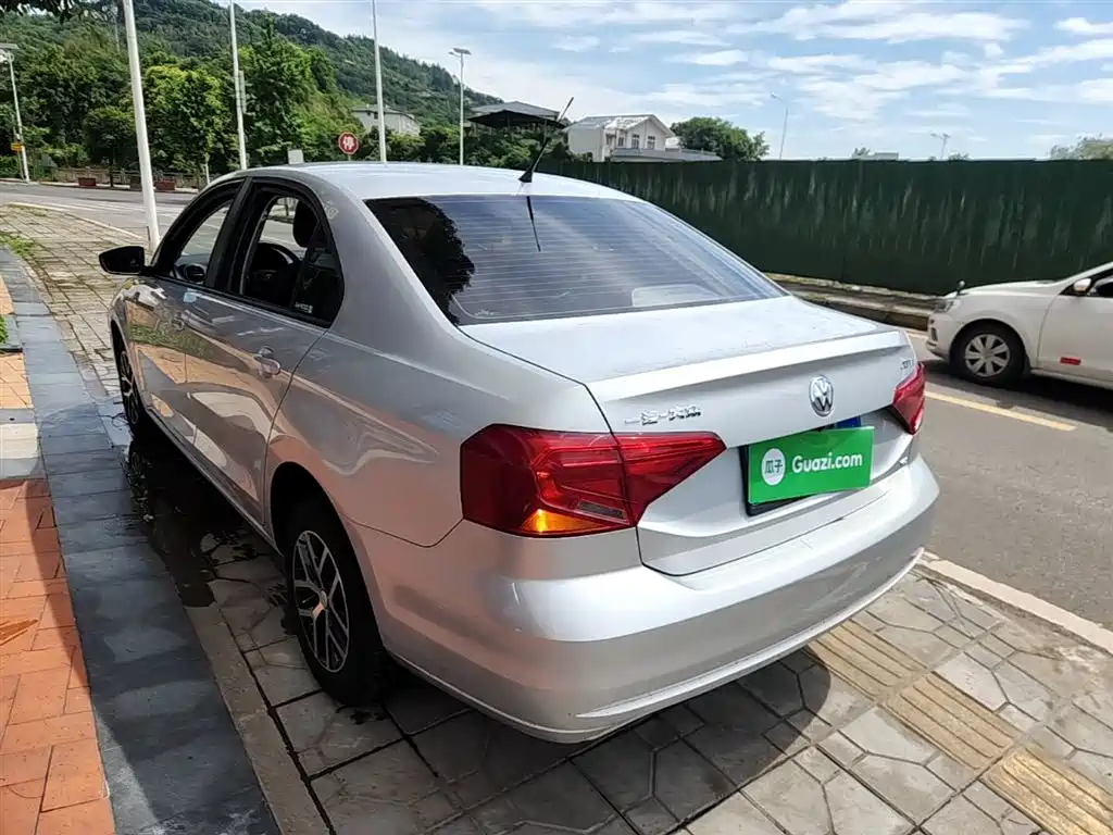 Volkswagen Jetta 2017 1.5L Automatic Fashion фото 5