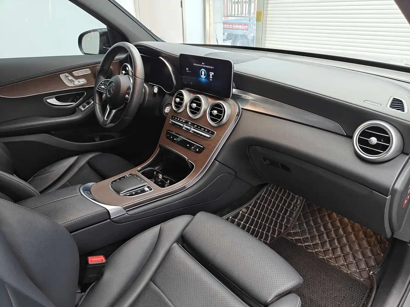 Mercedes-Benz GLC 2022 Model GLC 260 L 4MATIC Dynamic Edition фото 14