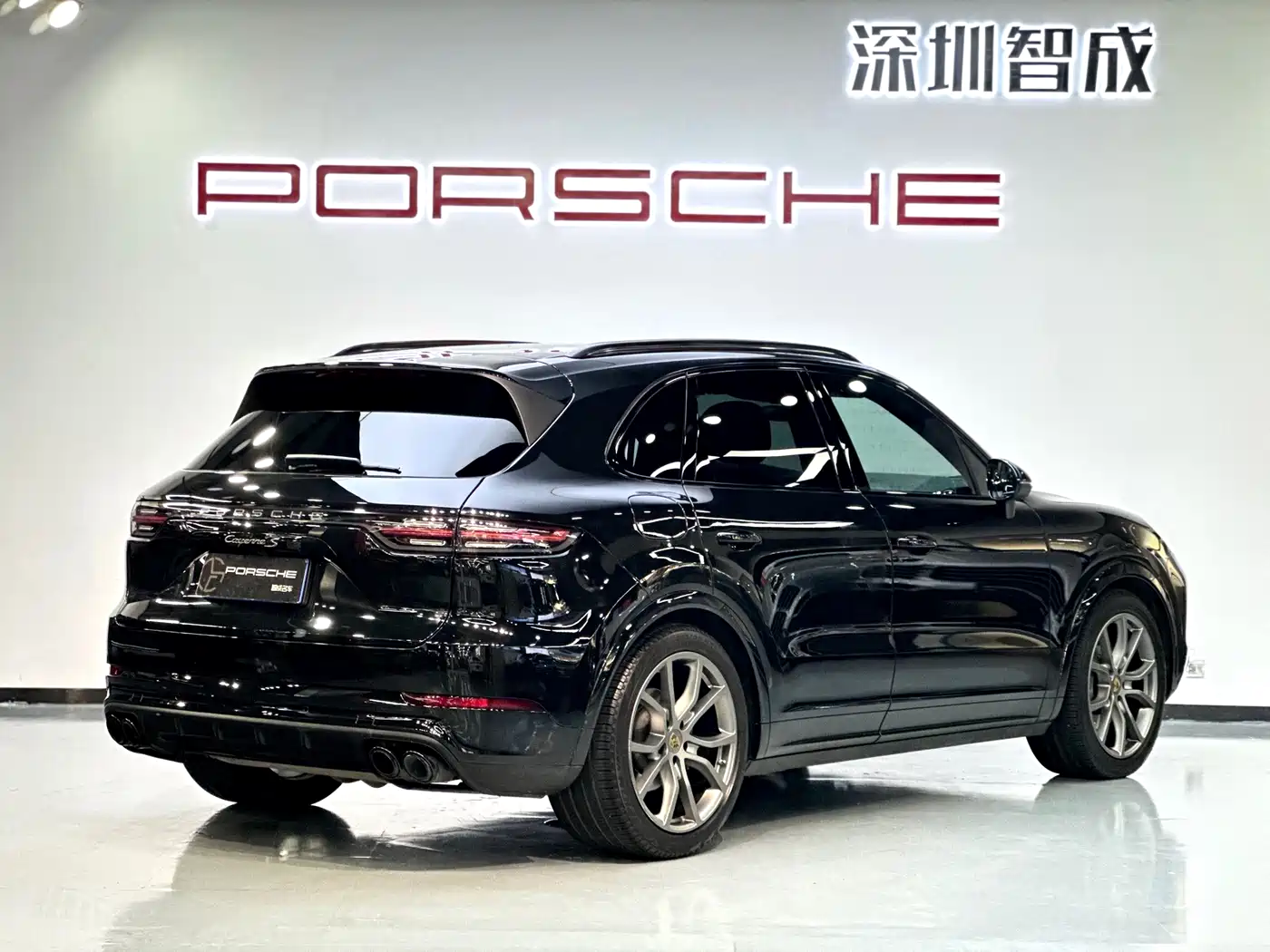 PORSCHE CAYENNE