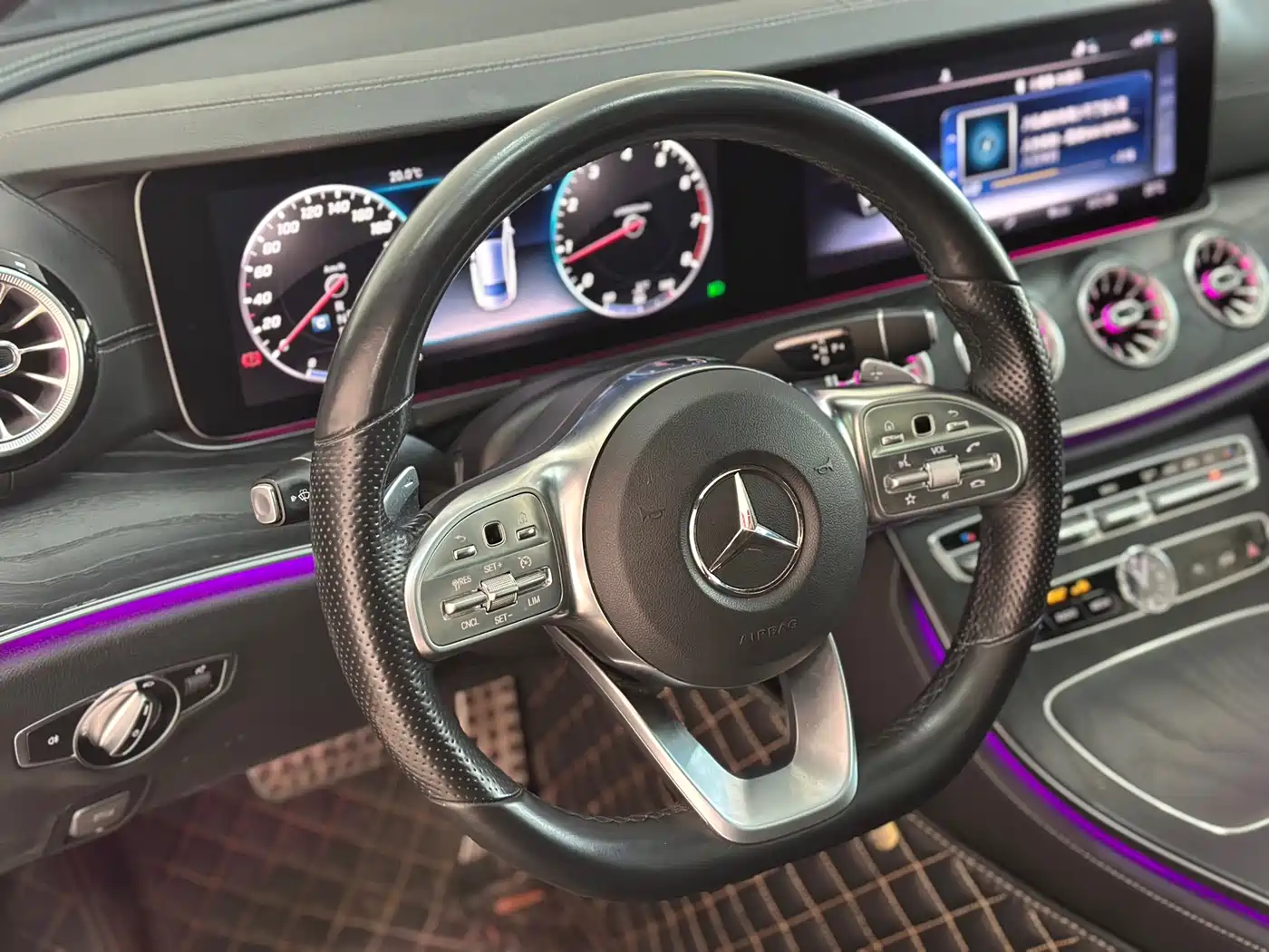 Mercedes-Benz E-Class (Import) 2019 E 200 4MATIC Coupe фото 6