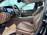 Фото 7 - Mercedes-Benz E-Class