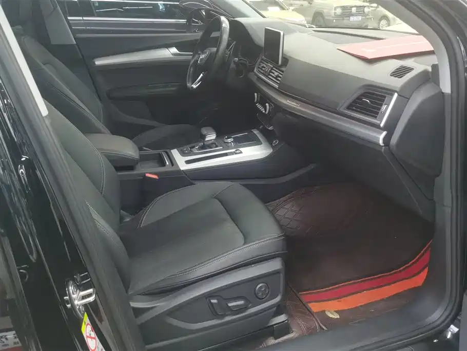 Audi Q5L 2020 40 TFSI Prestige Fashion фото 8