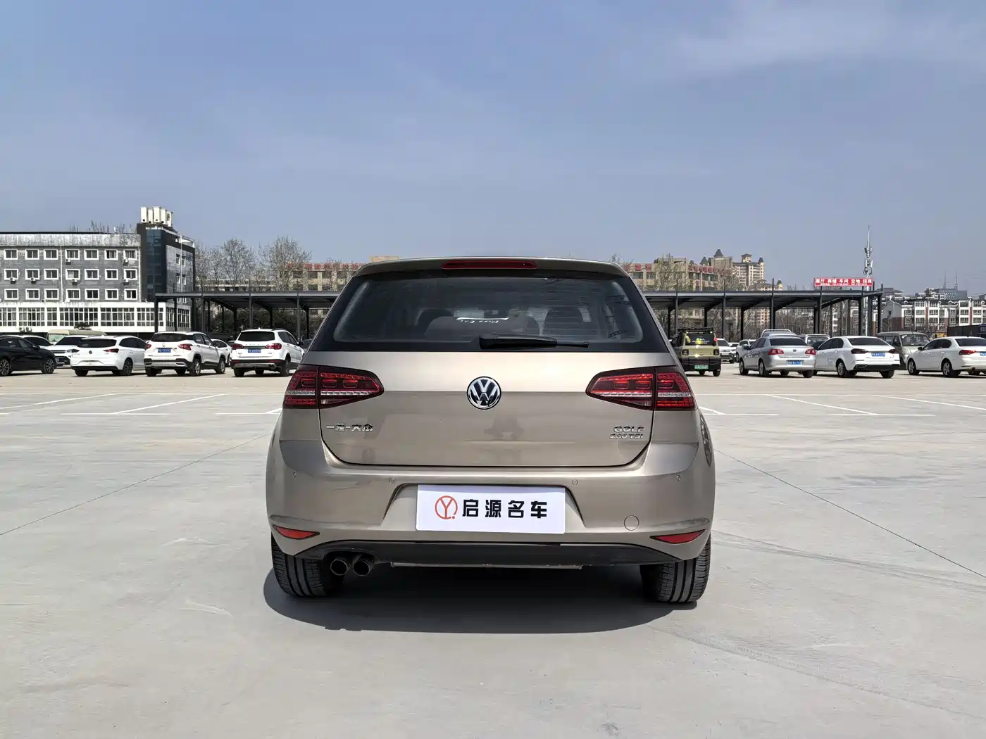 Volkswagen Golf 2017 230TSI Auto Luxury Millionth Anniversary Edition фото 17