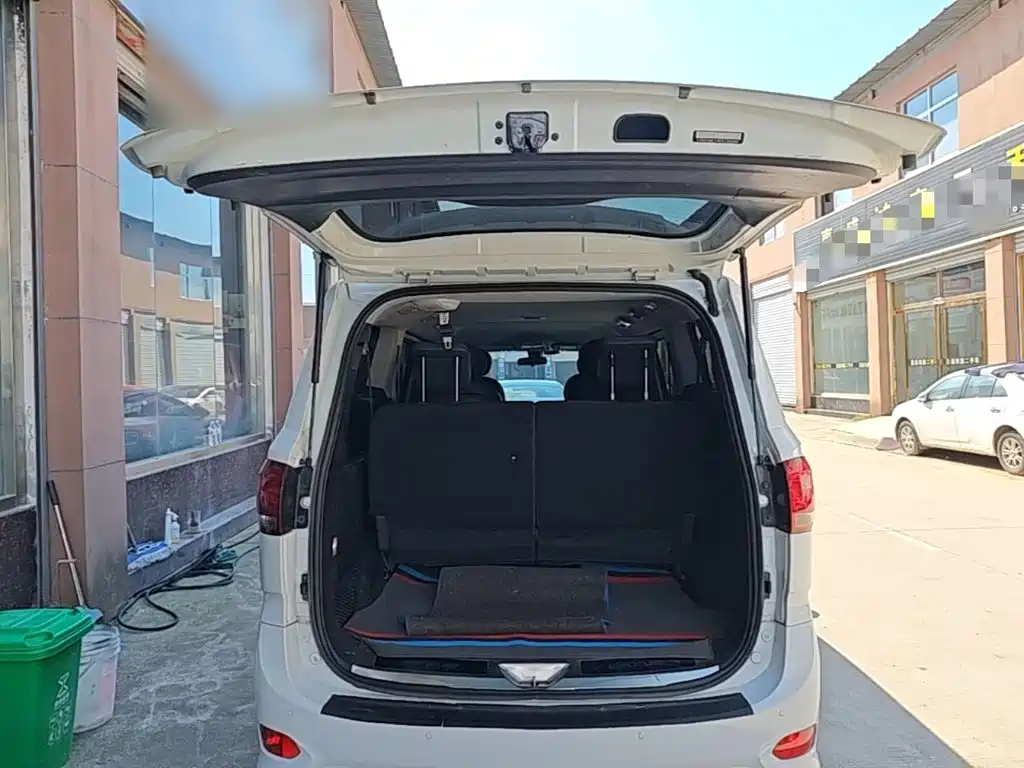 SAIC Maxus Maxus G10 2023 2023 Facelift 2.0L Manual Multi-Purpose Edition Gasoline 7-Seater