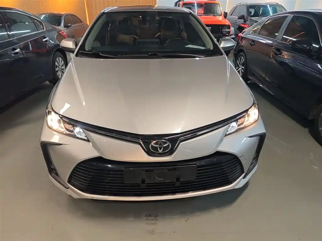 Toyota Corolla 2019 1.2T S-CVT GL-i Elite Edition фото 3