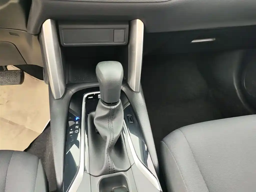 Toyota Corolla Cross 2022 2.0L Pioneer Edition фото 14