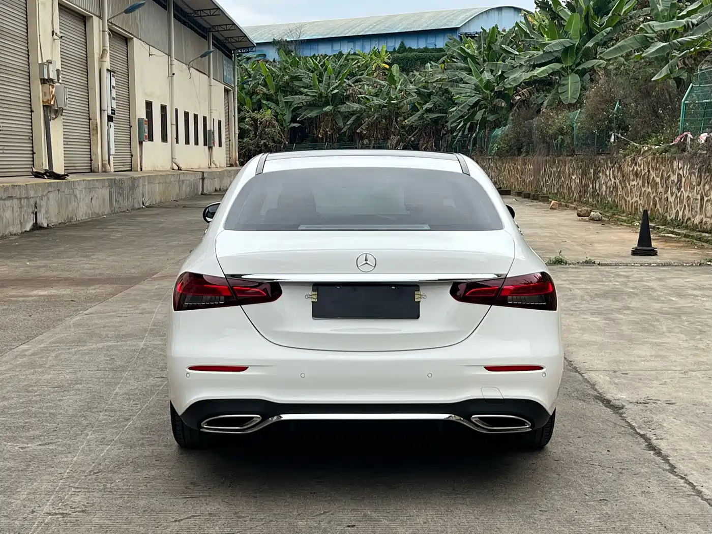 MERCEDES-BENZ E CLASS