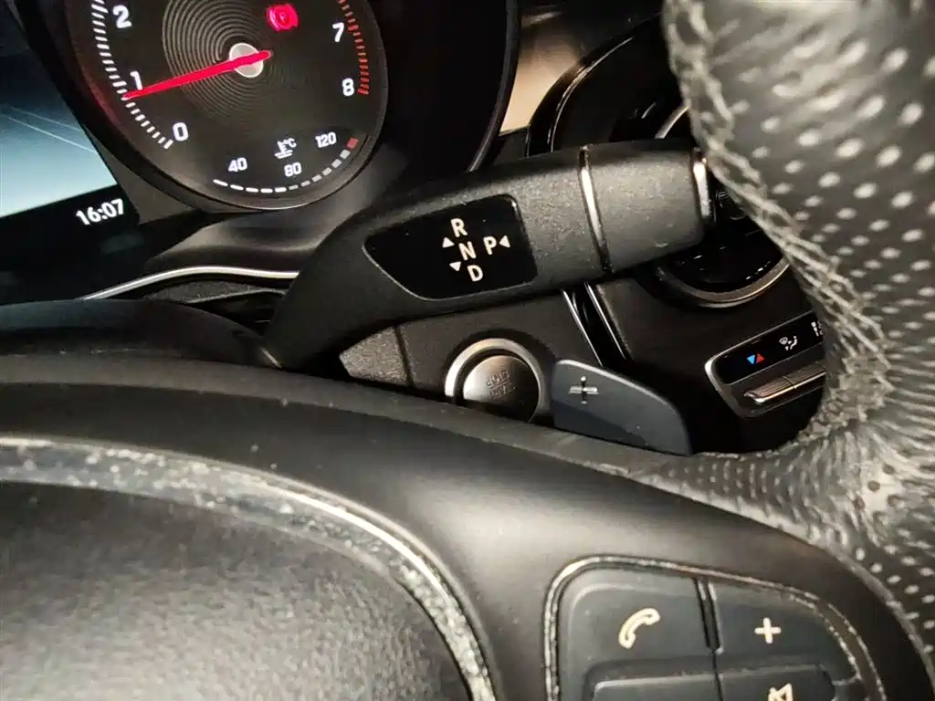 Mercedes-Benz C-Class 2015 C 200 L Sport фото 10