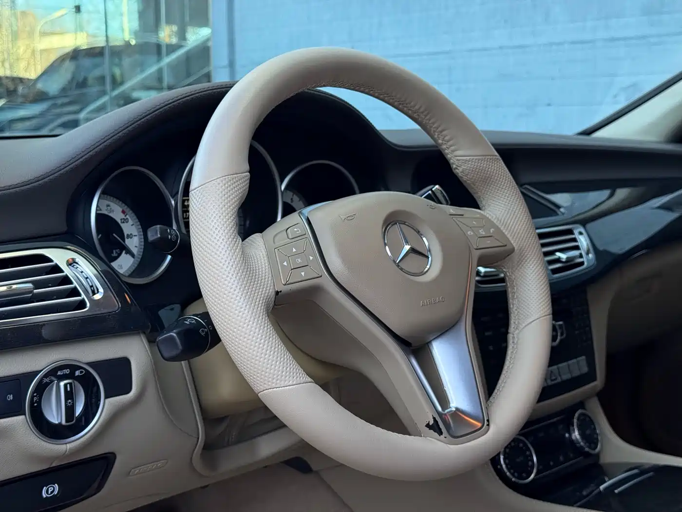 Mercedes-Benz CLS 2012 CLS 300 CGI фото 14