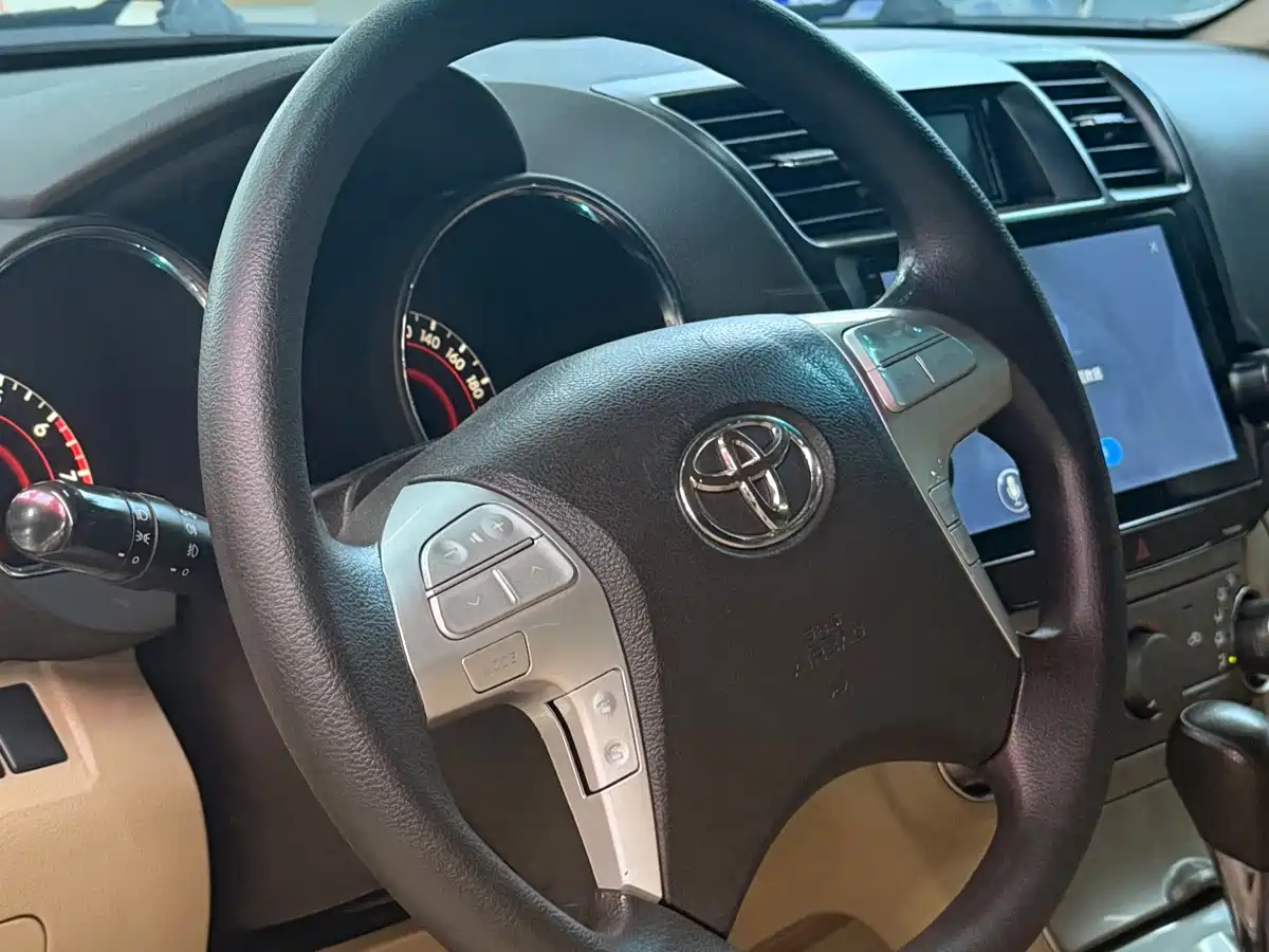 Фото 5 - Toyota Highlander