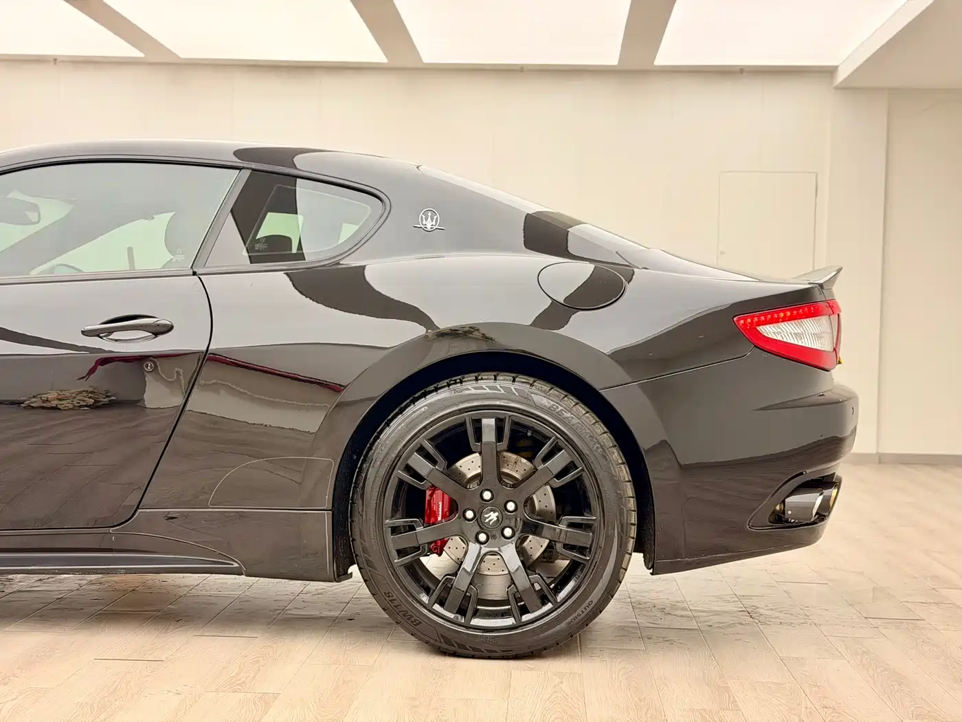 Maserati GranTurismo 2013 4.7L Sport F1 фото 9